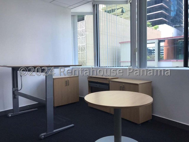 Convenient Commercial Office